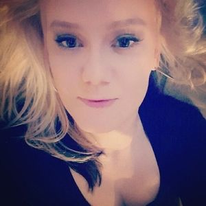 Meet your Posher, Pauline